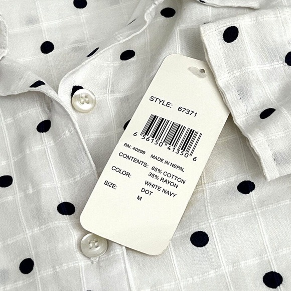 Erika Blouse Long Sleeve Collar Button White‎ Navy Polkadots Side Slits New - Picture 14 of 15